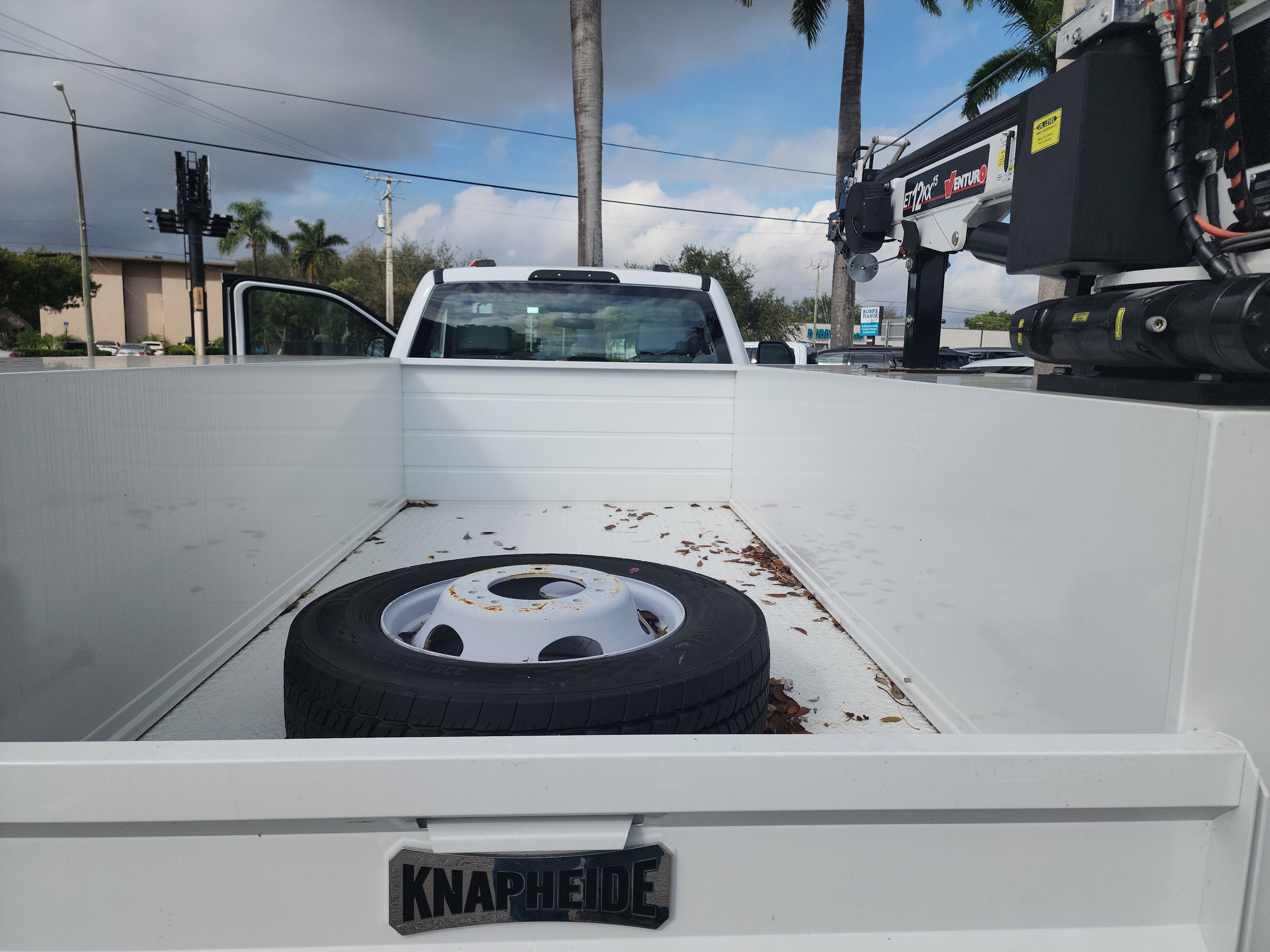 2024 Ford Super Duty F-450 DRW XL