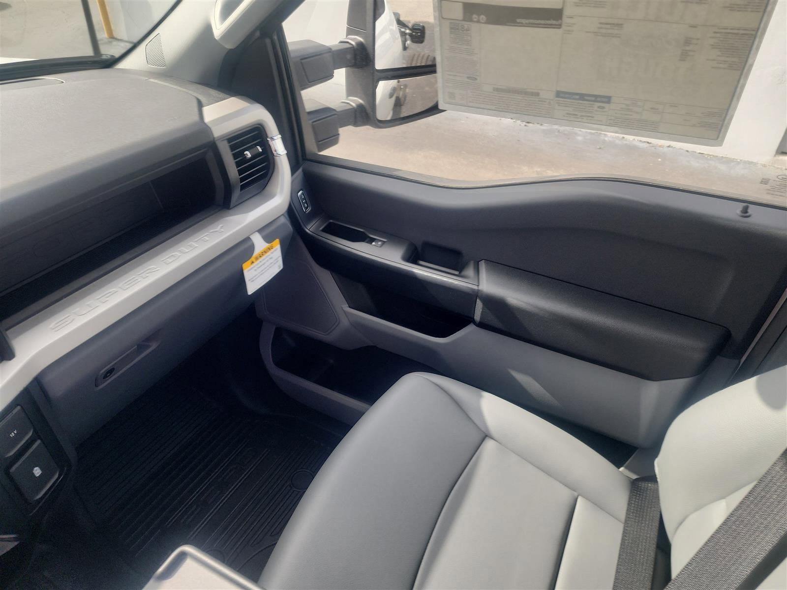 2025 Ford Super Duty F-450 DRW XL