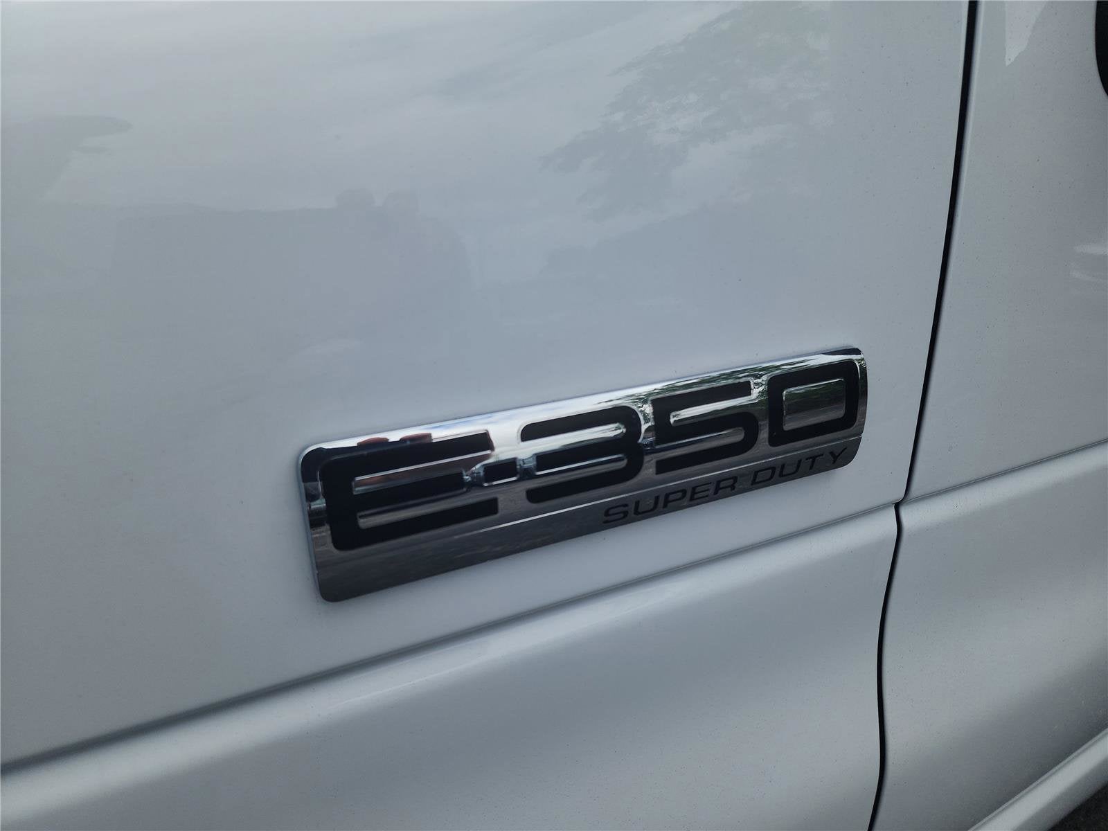 2026 Ford E-Series Cutaway Base