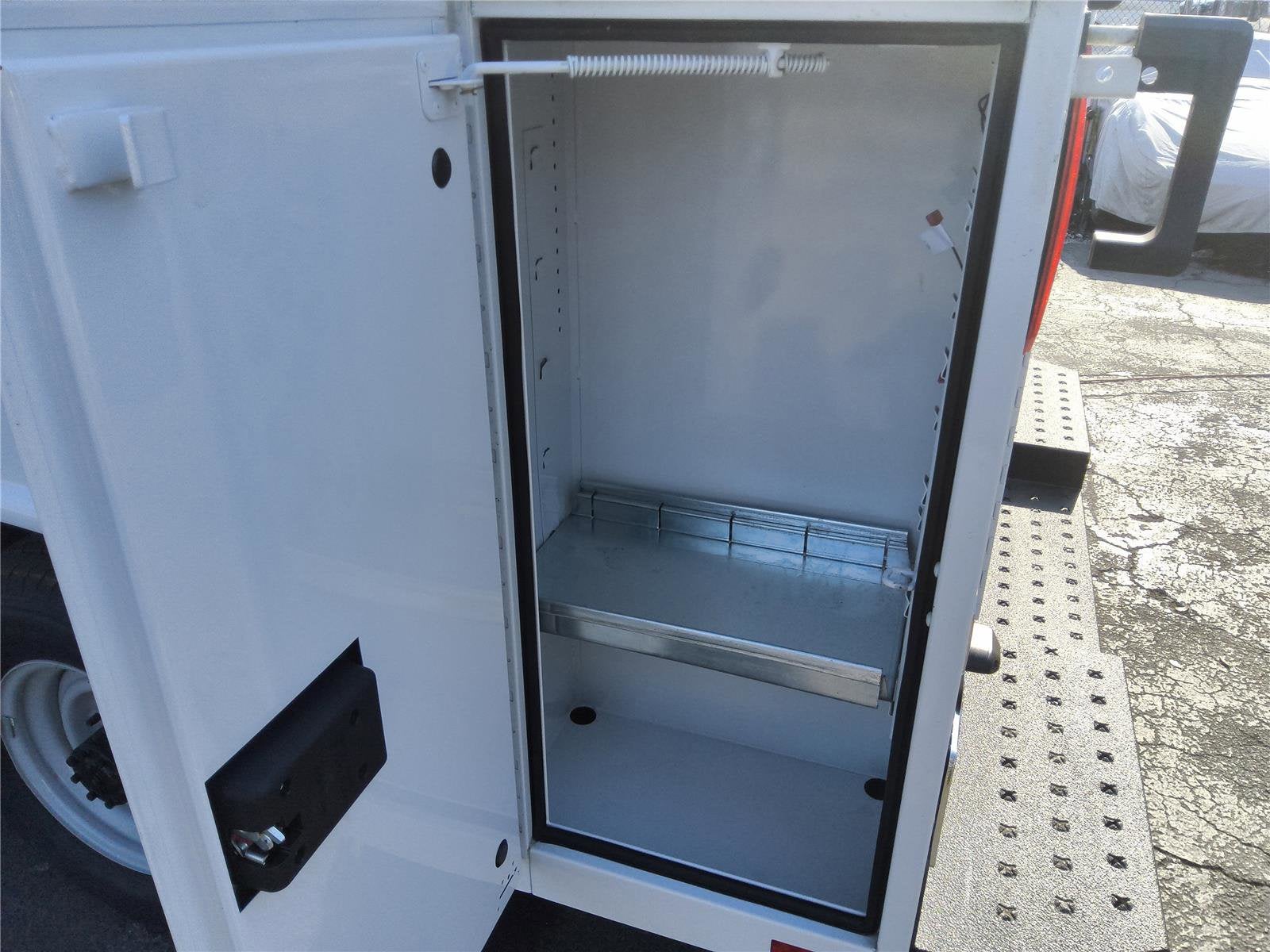 2026 Ford E-Series Cutaway Base