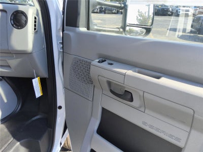 2026 Ford E-Series Cutaway Base