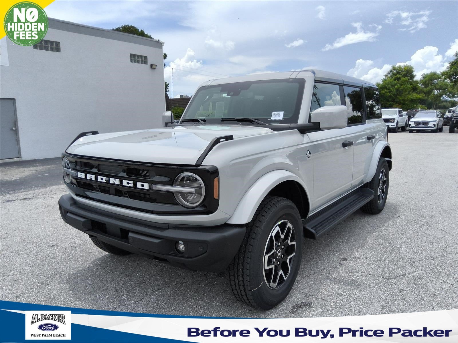 2026 Ford Bronco Outer Banks