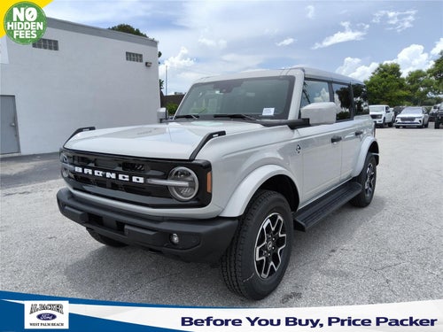2026 Ford Bronco Outer Banks