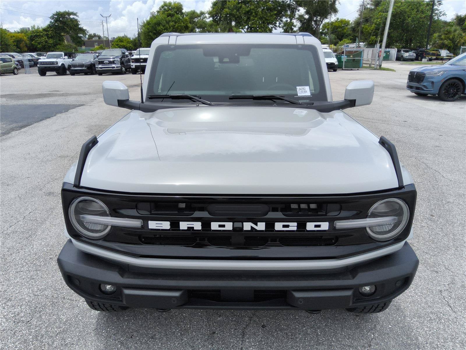 2026 Ford Bronco Outer Banks