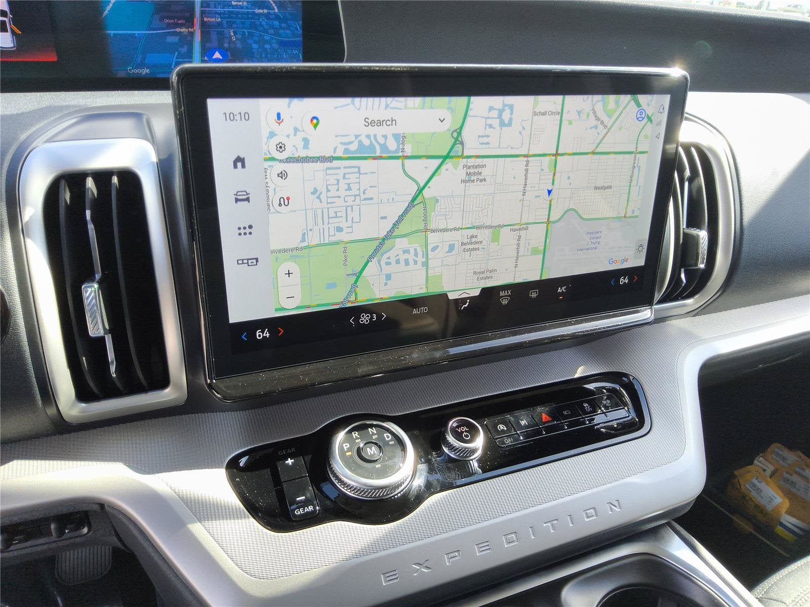 2027 Ford Expedition Active