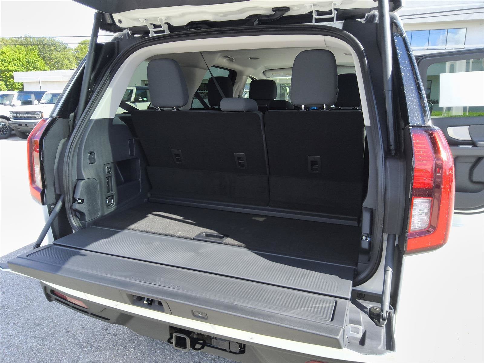 2027 Ford Expedition Active