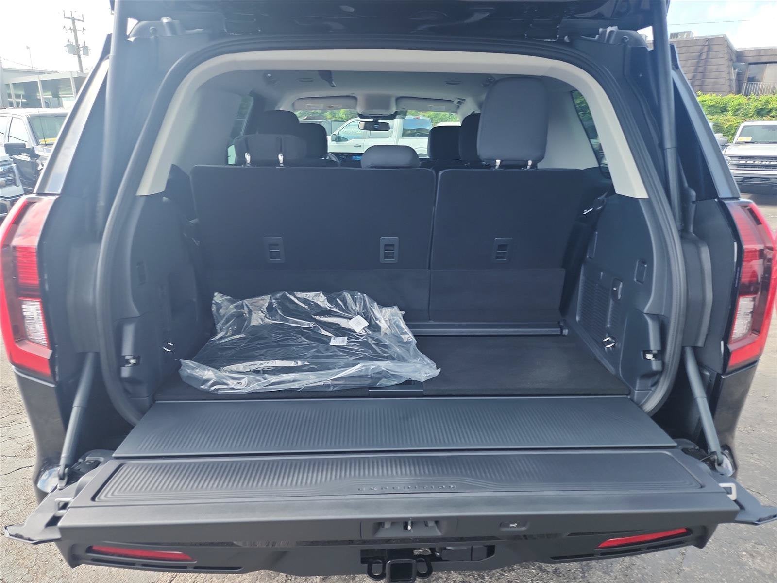 2027 Ford Expedition Active