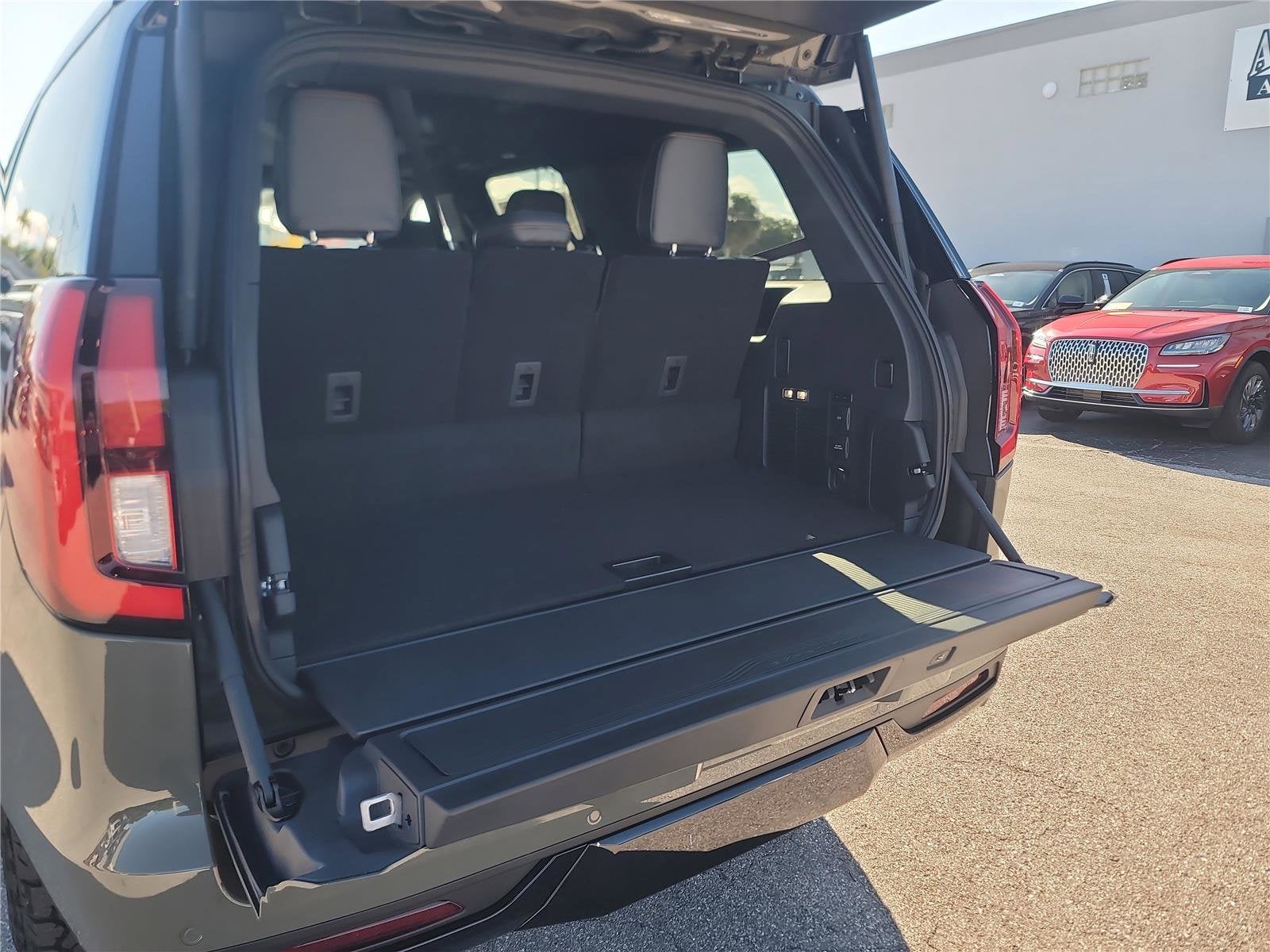 2025 Ford Expedition Tremor