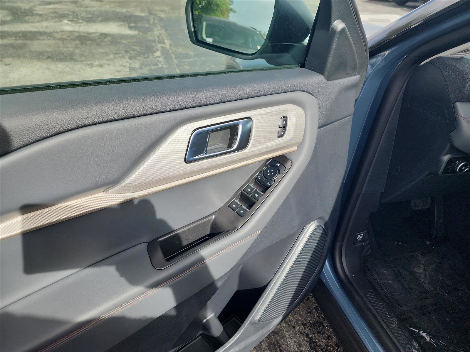 2026 Ford Explorer Active with 200A Pkg