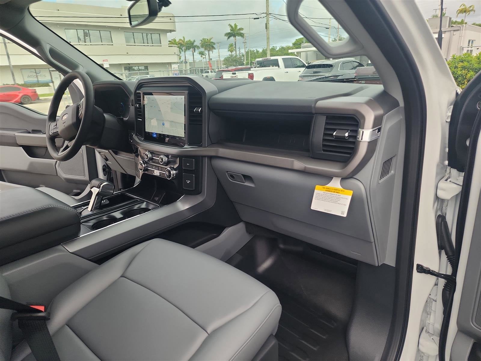 2025 Ford F-150 Lightning Pro