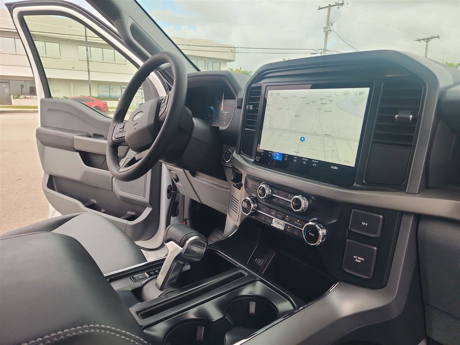 2025 Ford F-150 Lightning Pro