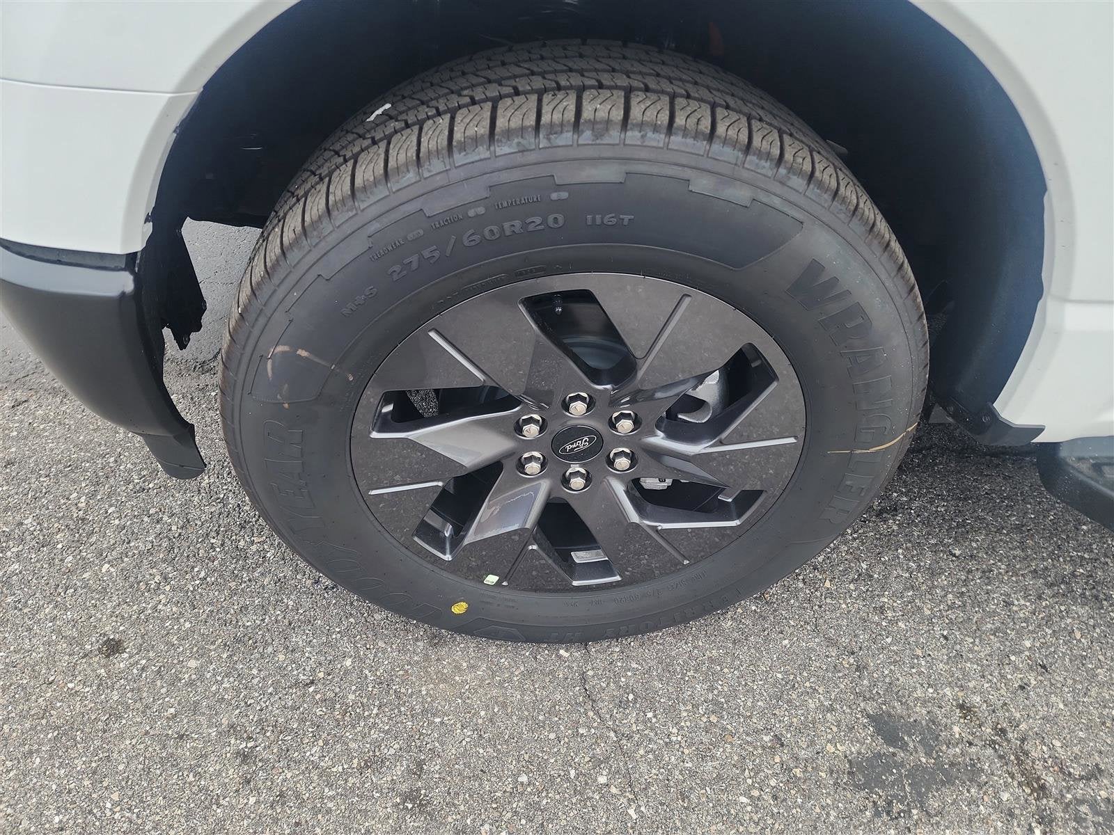 2025 Ford F-150 Lightning Pro