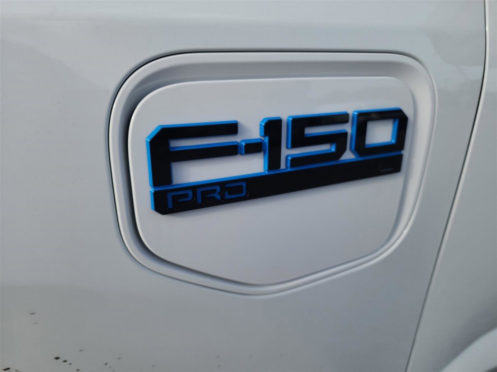2025 Ford F-150 Lightning Pro