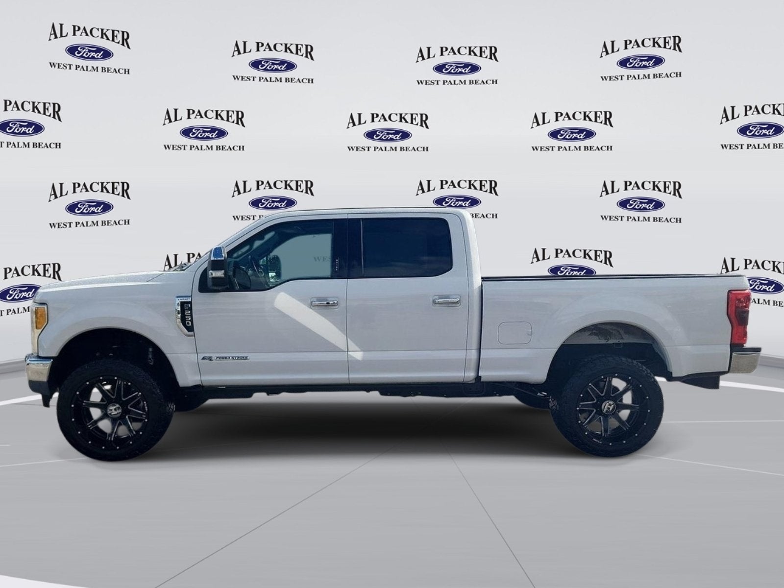 2017 Ford Super Duty F-250 SRW Lariat