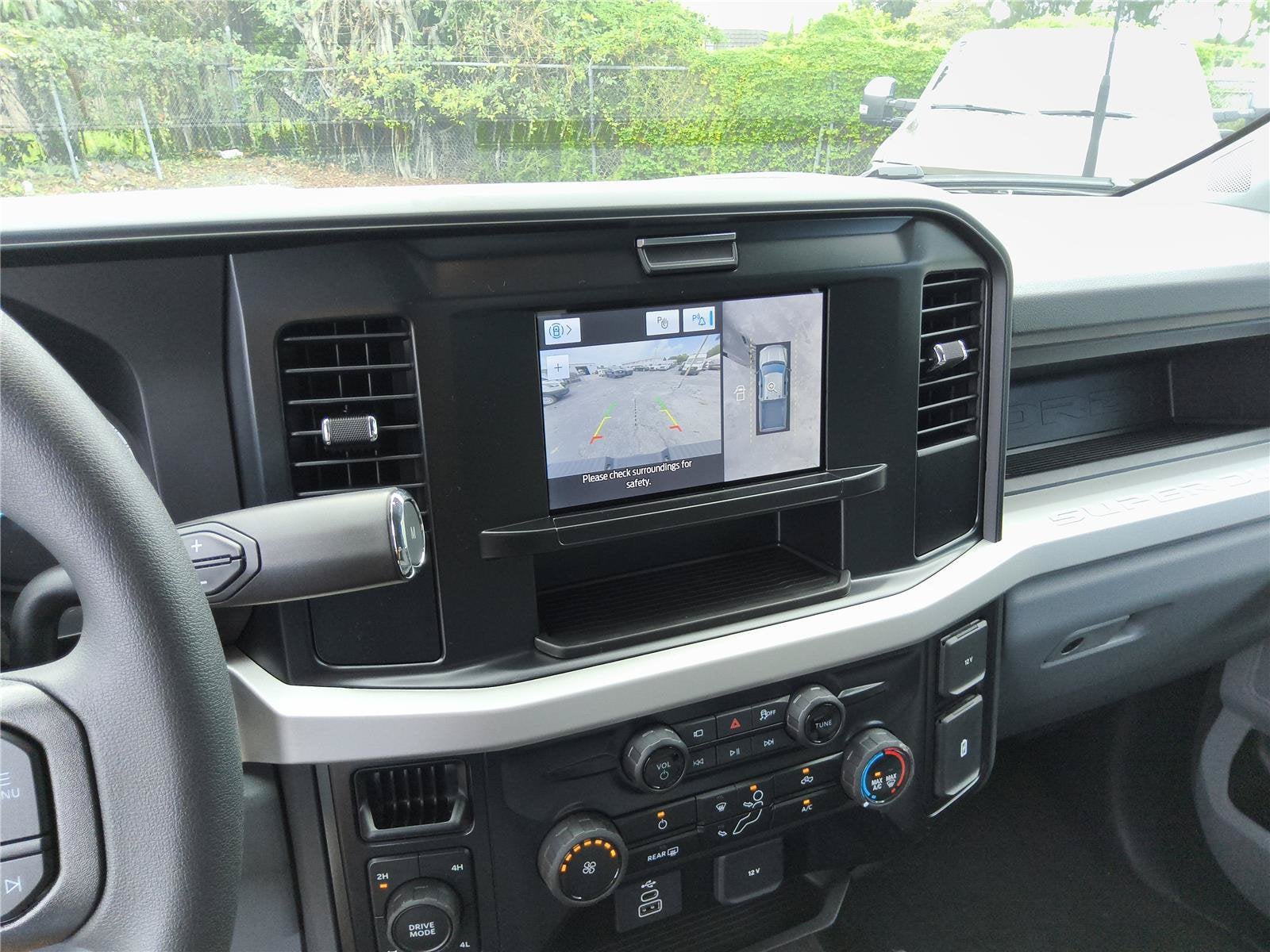 2027 Ford Super Duty F-250 SRW Base