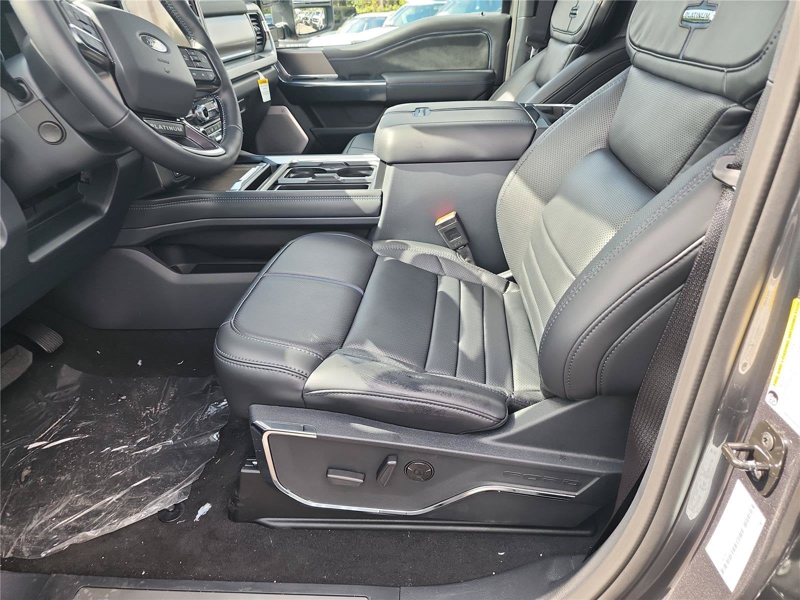 2027 Ford Super Duty F-250 SRW Platinum