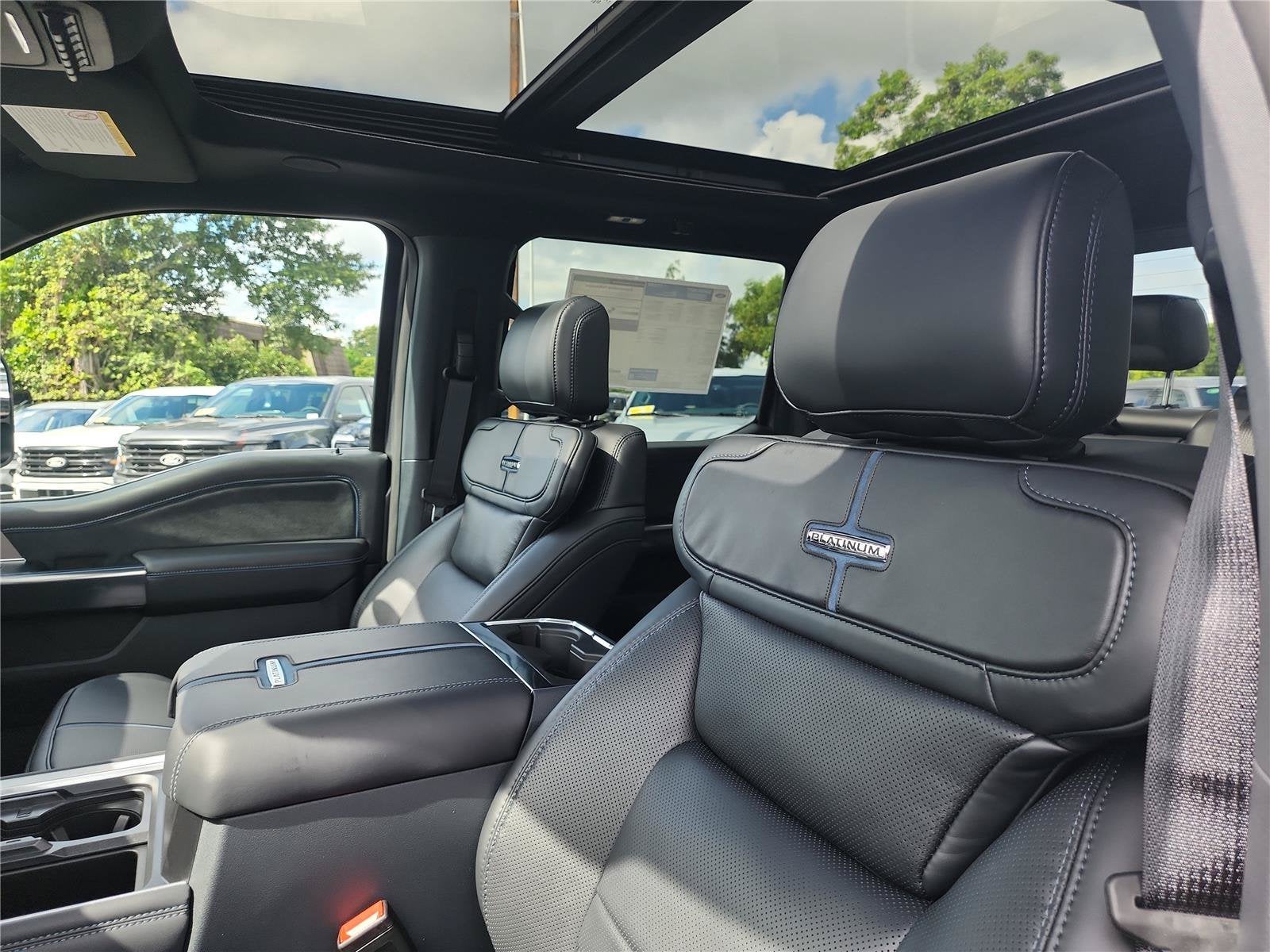 2027 Ford Super Duty F-250 SRW Platinum