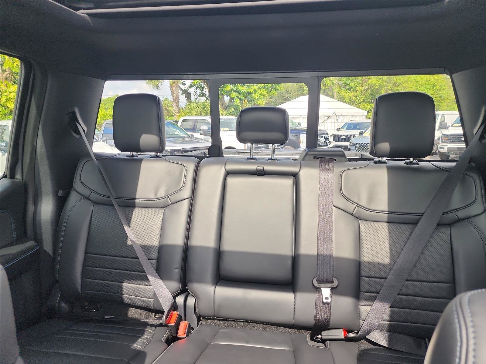 2027 Ford Super Duty F-250 SRW Platinum