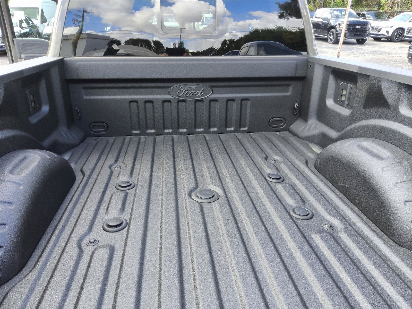 2027 Ford Super Duty F-250 SRW Platinum