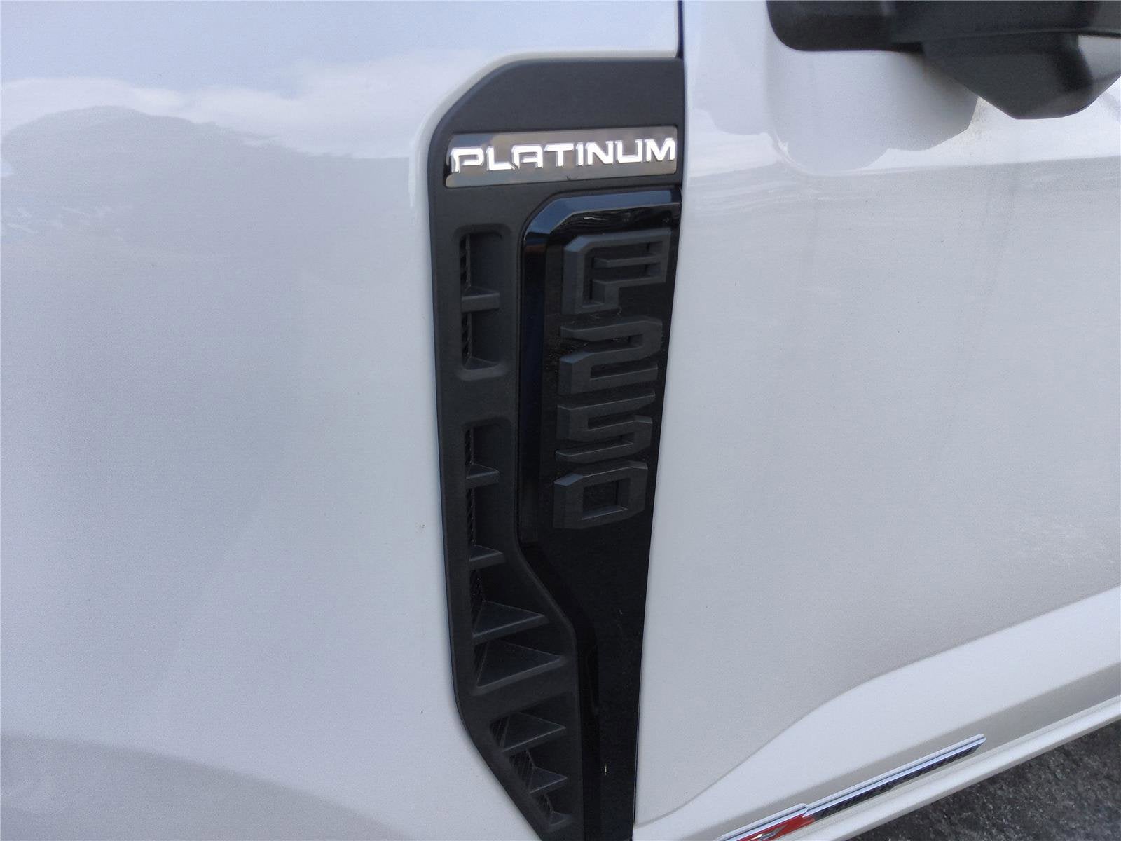 2026 Ford Super Duty F-250 SRW Platinum