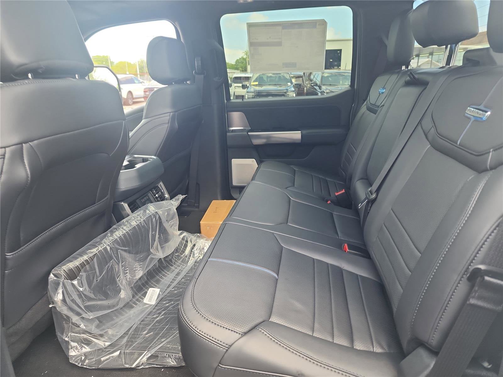 2026 Ford Super Duty F-250 SRW Platinum