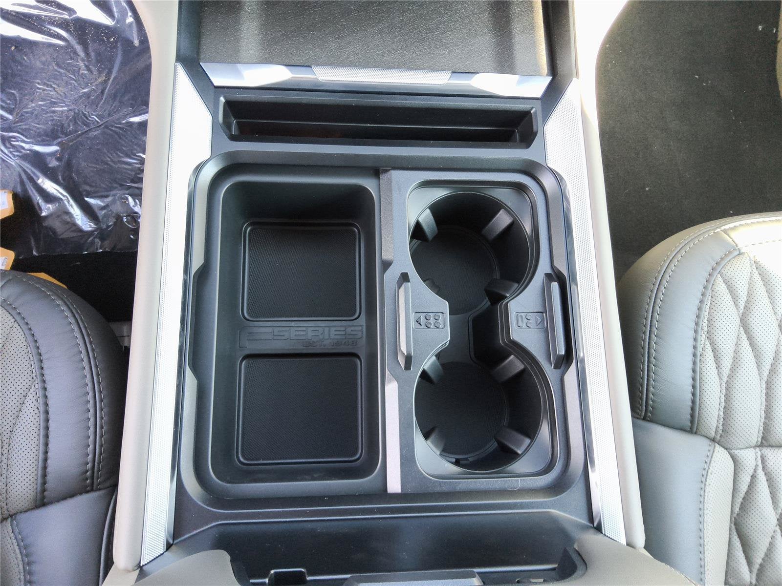 2027 Ford Super Duty F-250 SRW Platinum