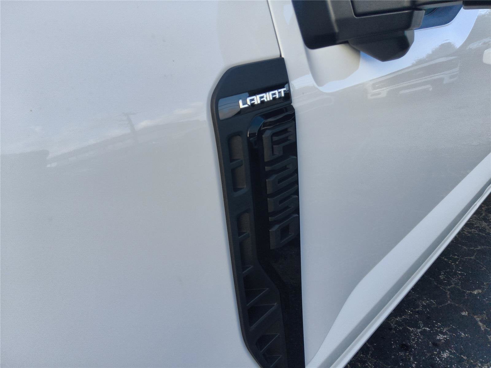 2027 Ford Super Duty F-250 SRW Lariat