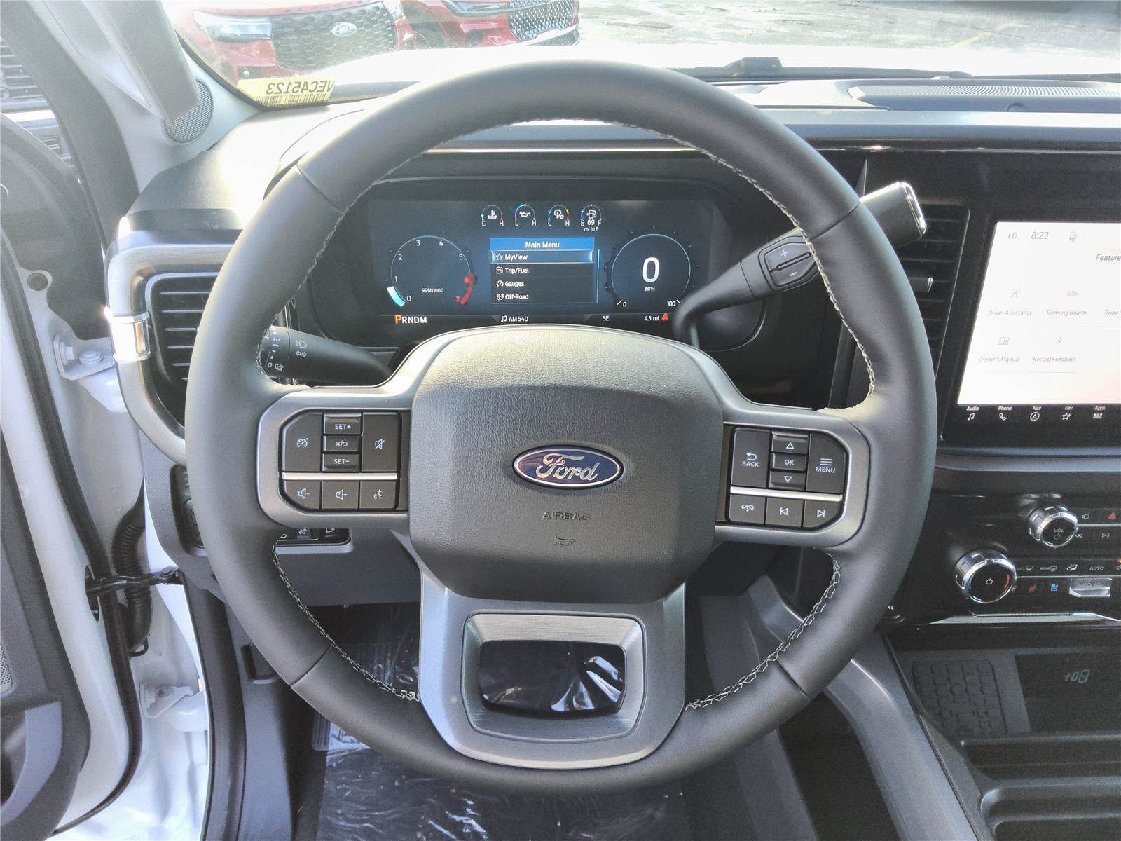 2027 Ford Super Duty F-250 SRW Lariat