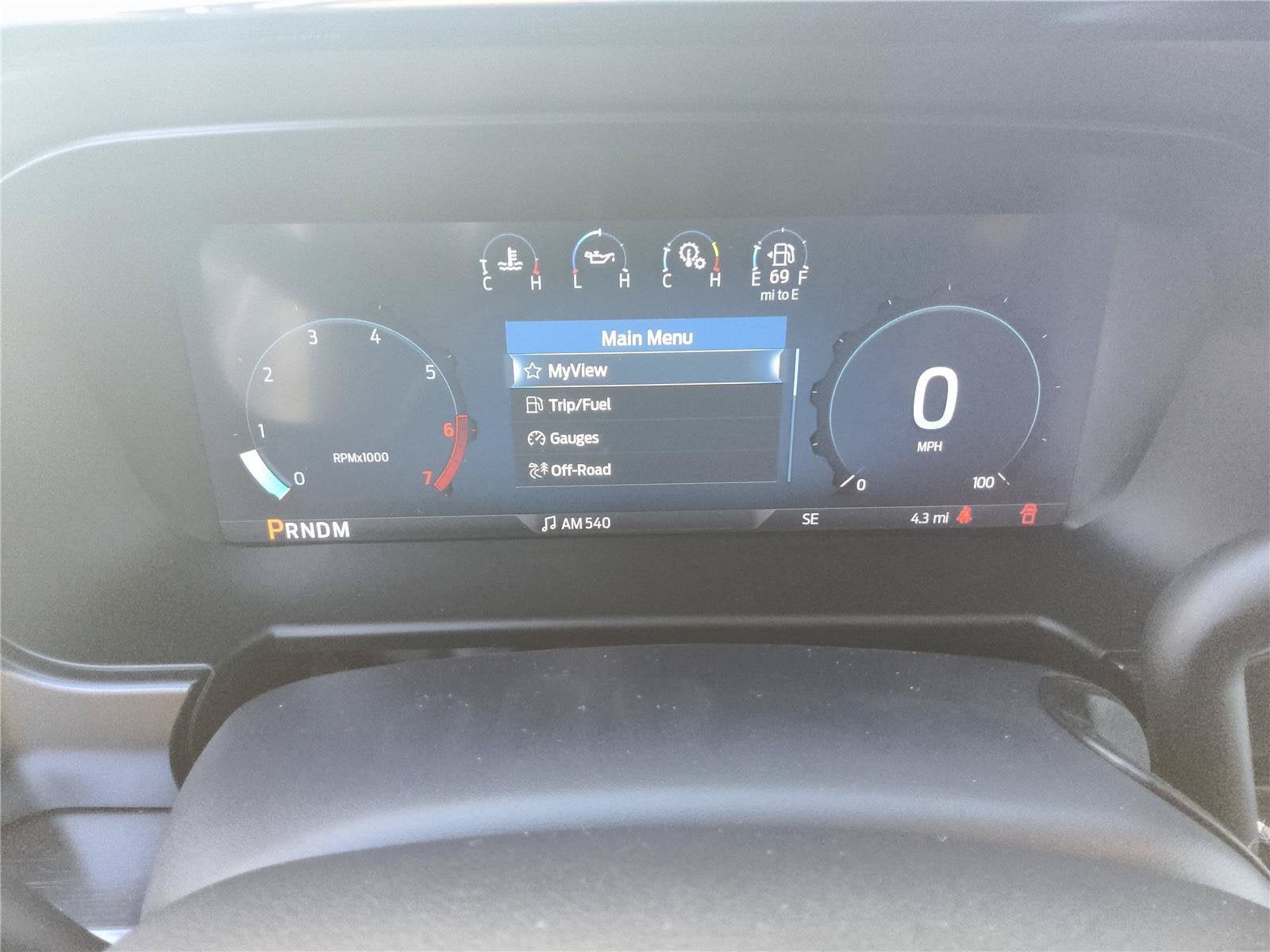 2027 Ford Super Duty F-250 SRW Lariat