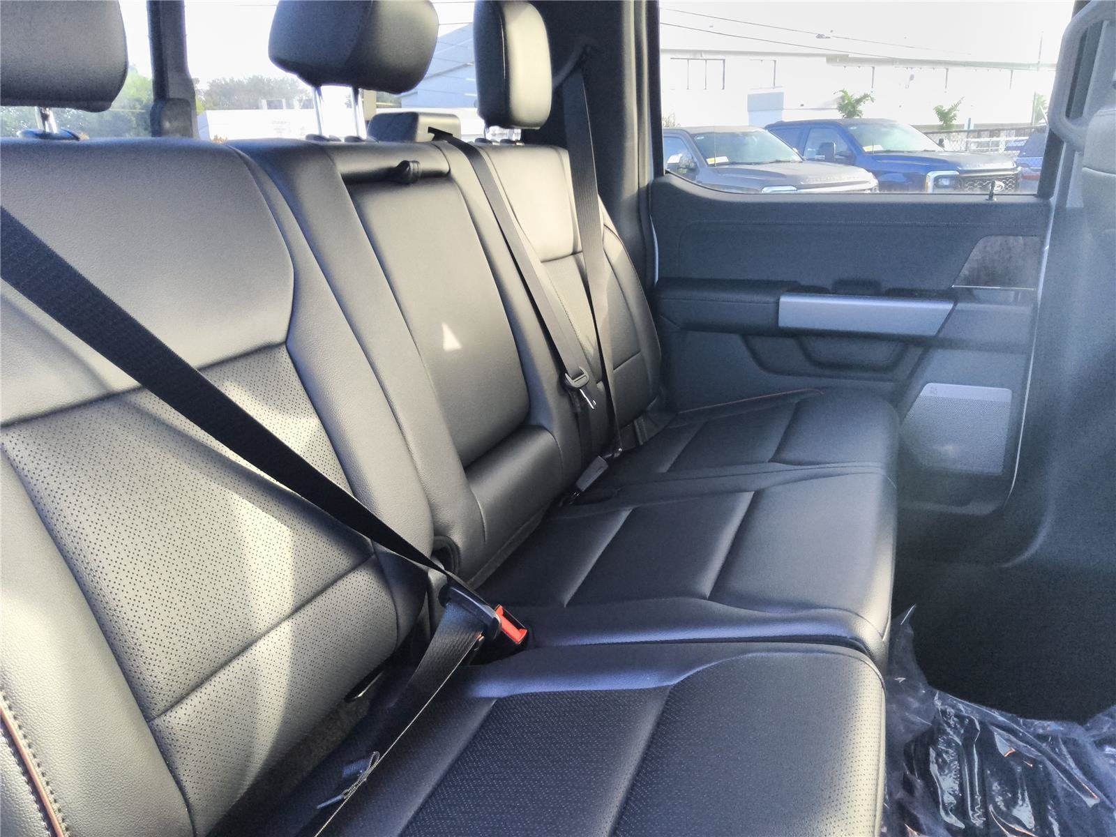 2027 Ford Super Duty F-250 SRW Lariat