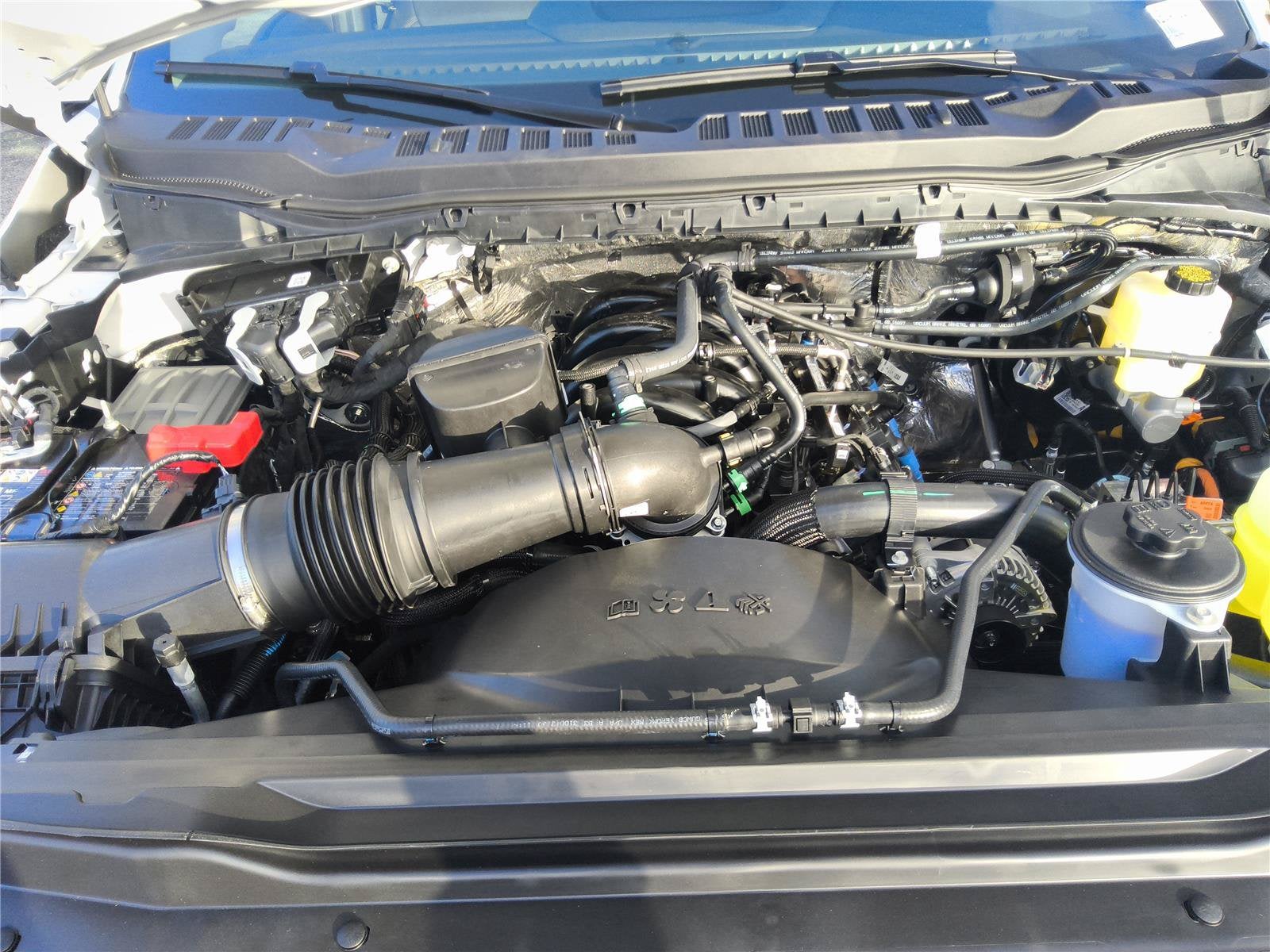 2027 Ford Super Duty F-250 SRW Lariat