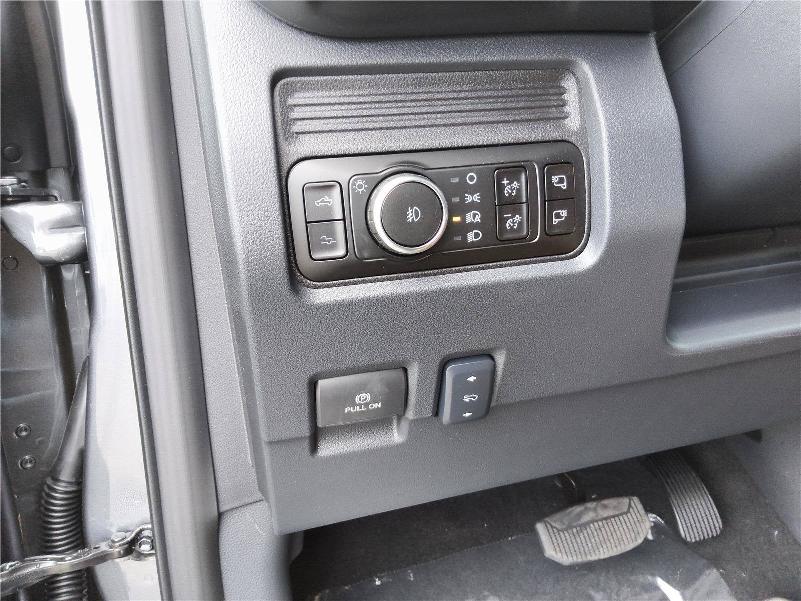 2027 Ford Super Duty F-250 SRW Platinum