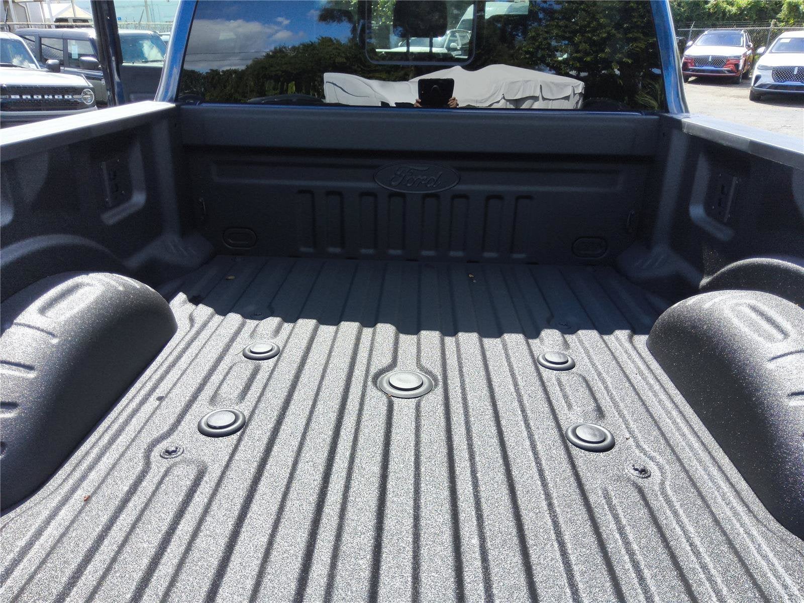 2027 Ford Super Duty F-250 SRW Lariat