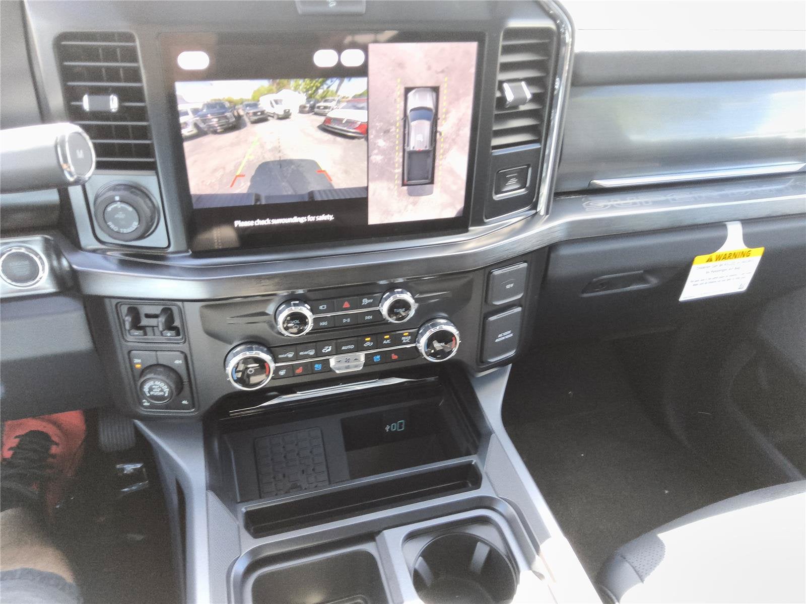 2027 Ford Super Duty F-250 SRW Lariat