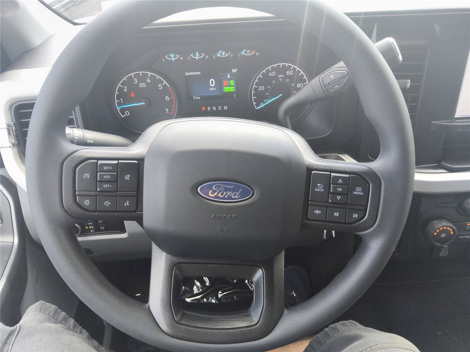 2027 Ford Super Duty F-250 SRW XL