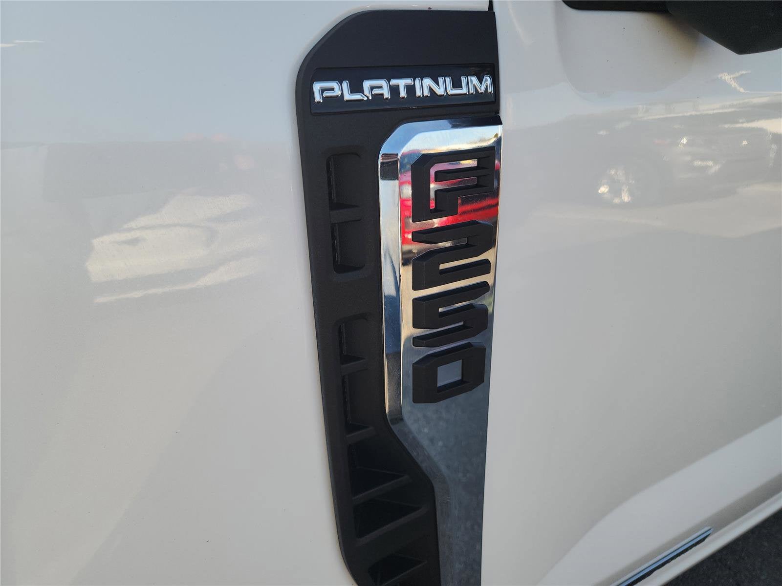 2024 Ford Super Duty F-250 SRW Platinum