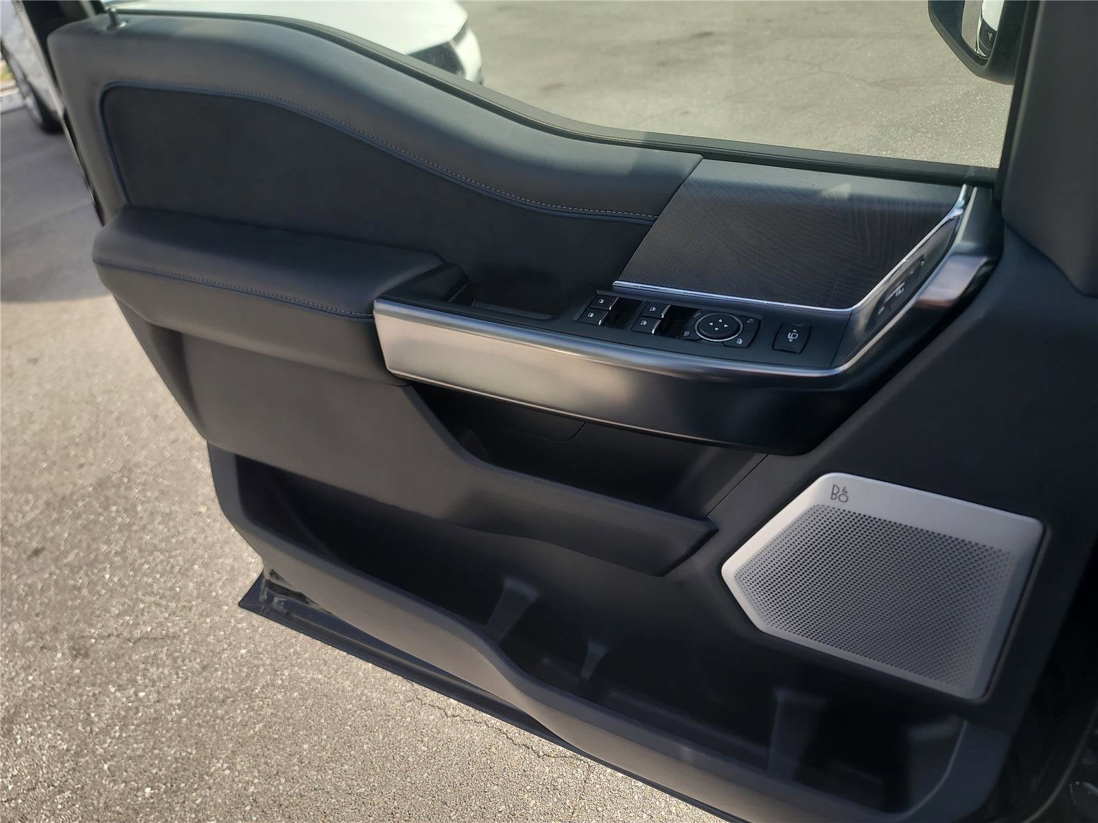 2025 Ford Super Duty F-250 SRW Platinum