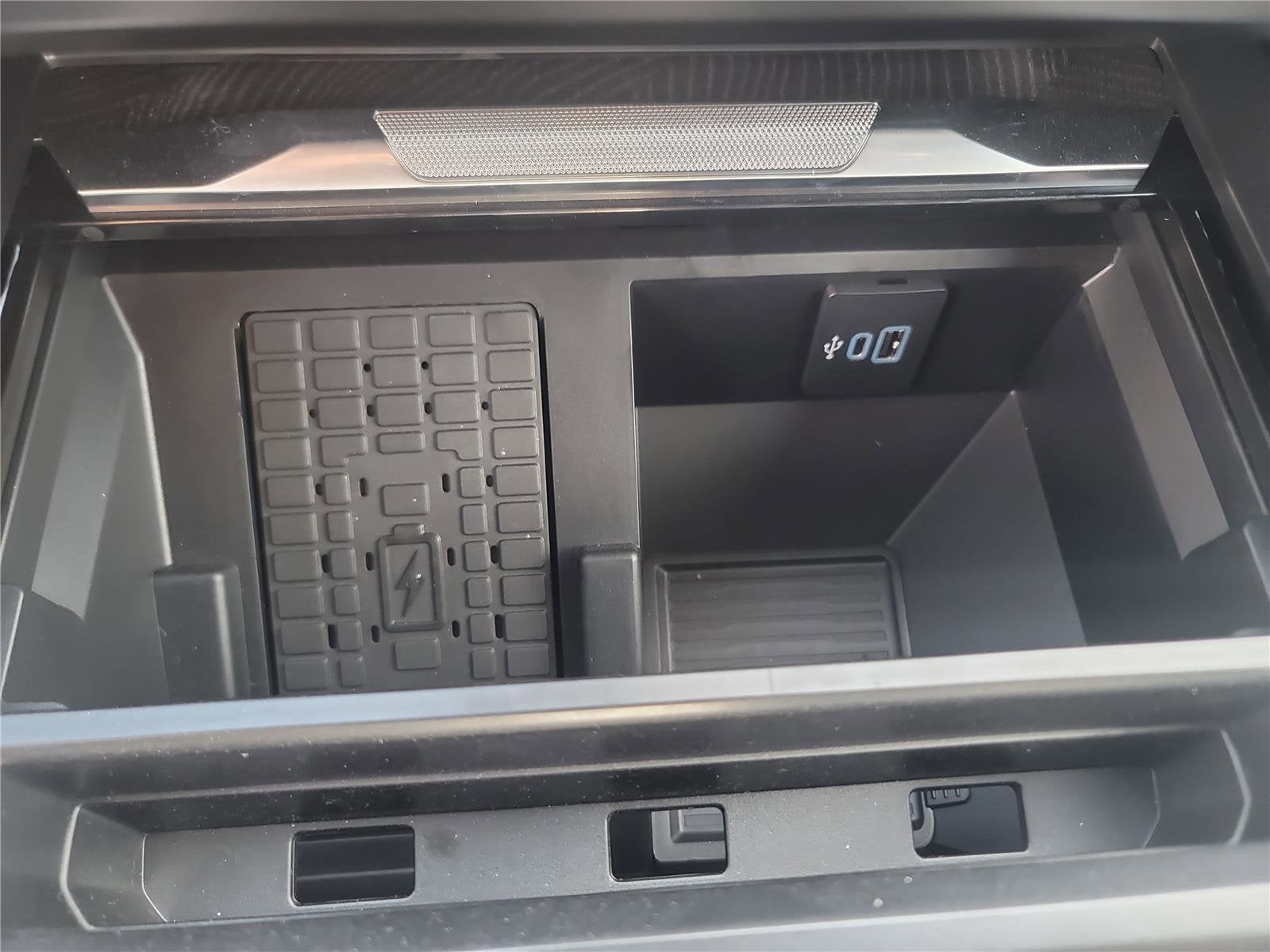 2025 Ford Super Duty F-250 SRW Platinum