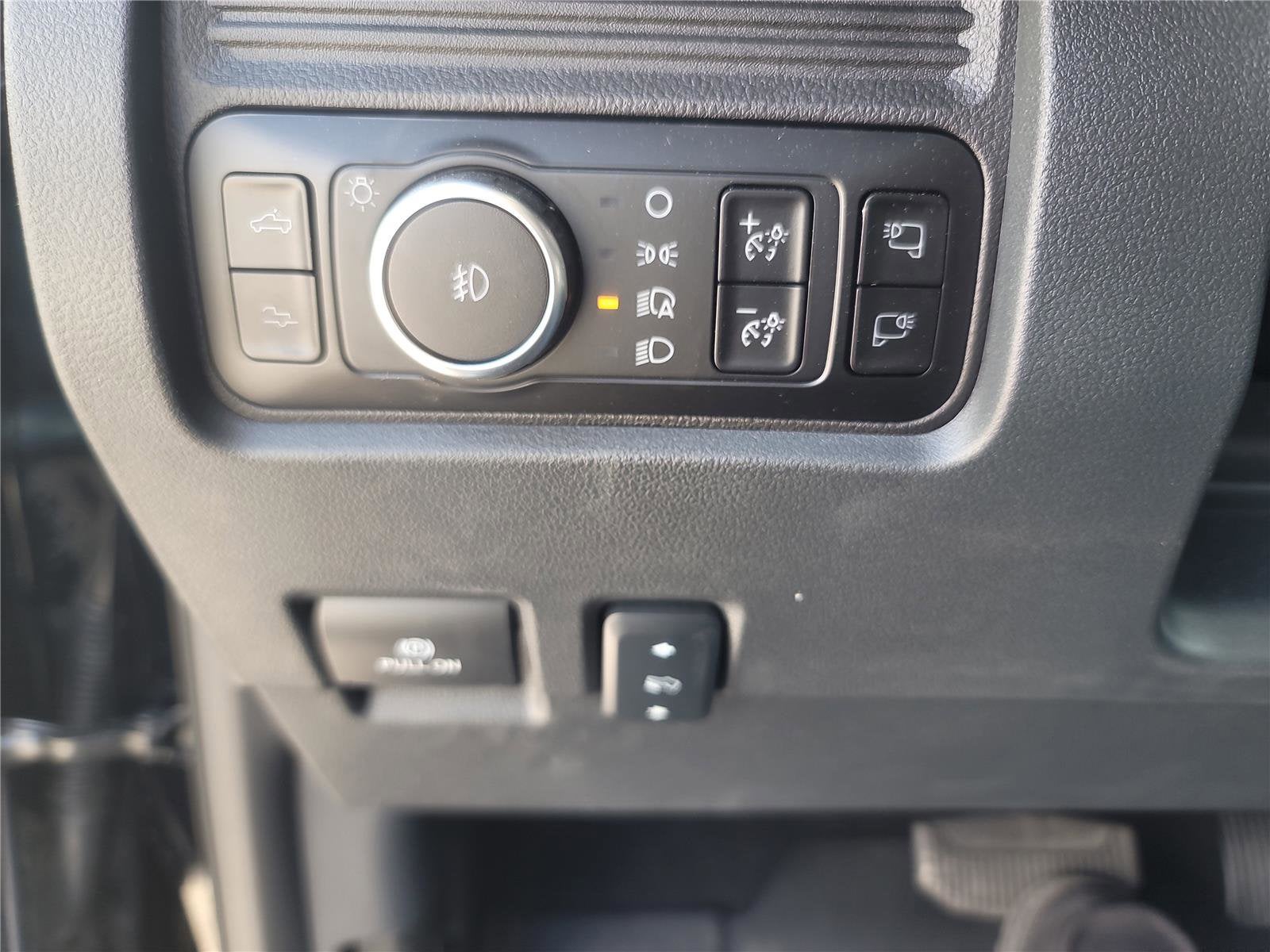 2025 Ford Super Duty F-250 SRW Platinum