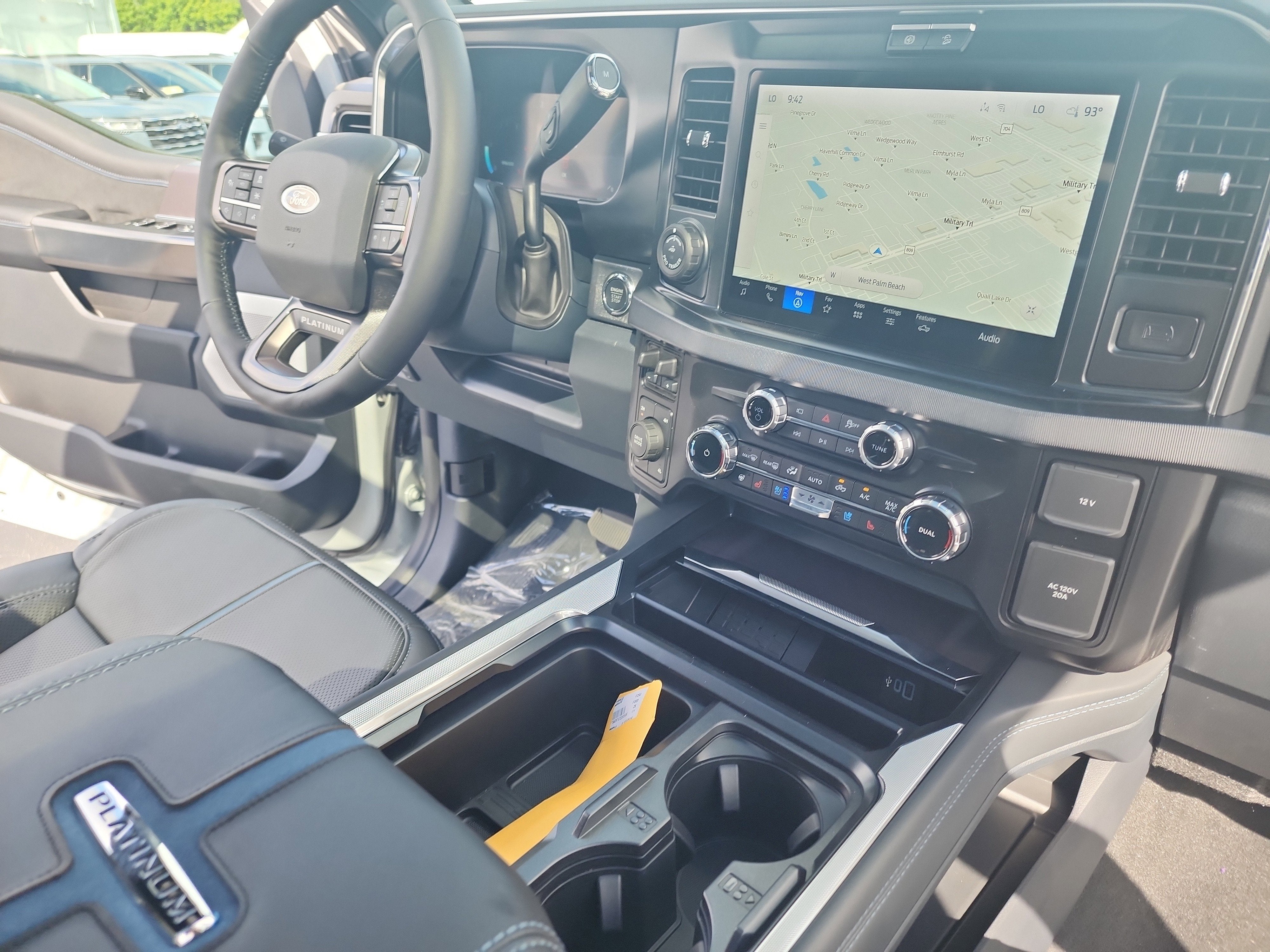 2026 Ford Super Duty F-250 SRW Platinum
