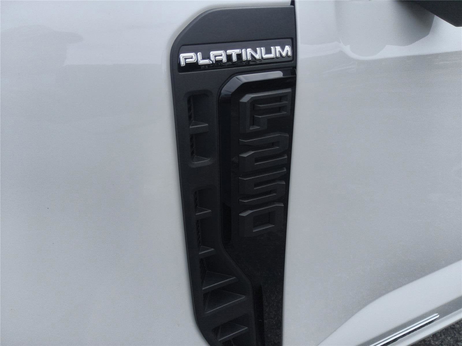 2026 Ford Super Duty F-250 SRW Platinum