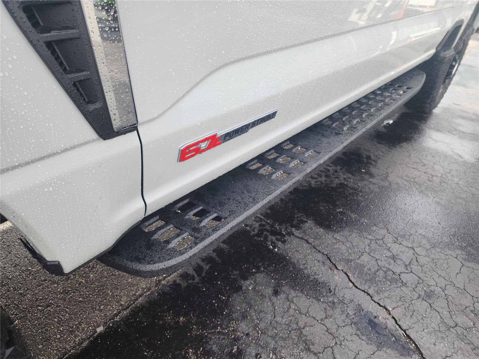 2026 Ford Super Duty F-350 SRW LARIAT