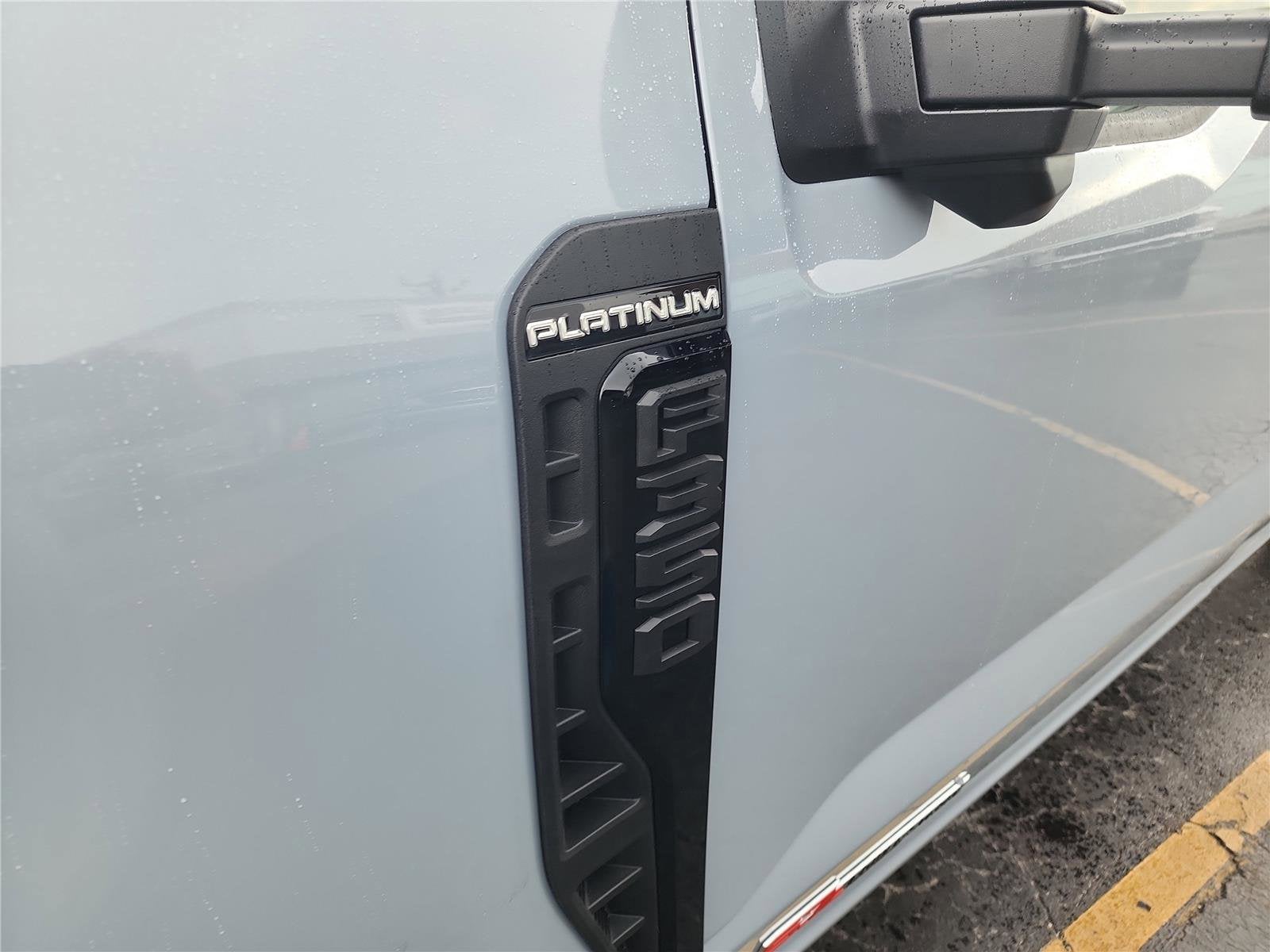 2026 Ford Super Duty F-350 SRW Platinum