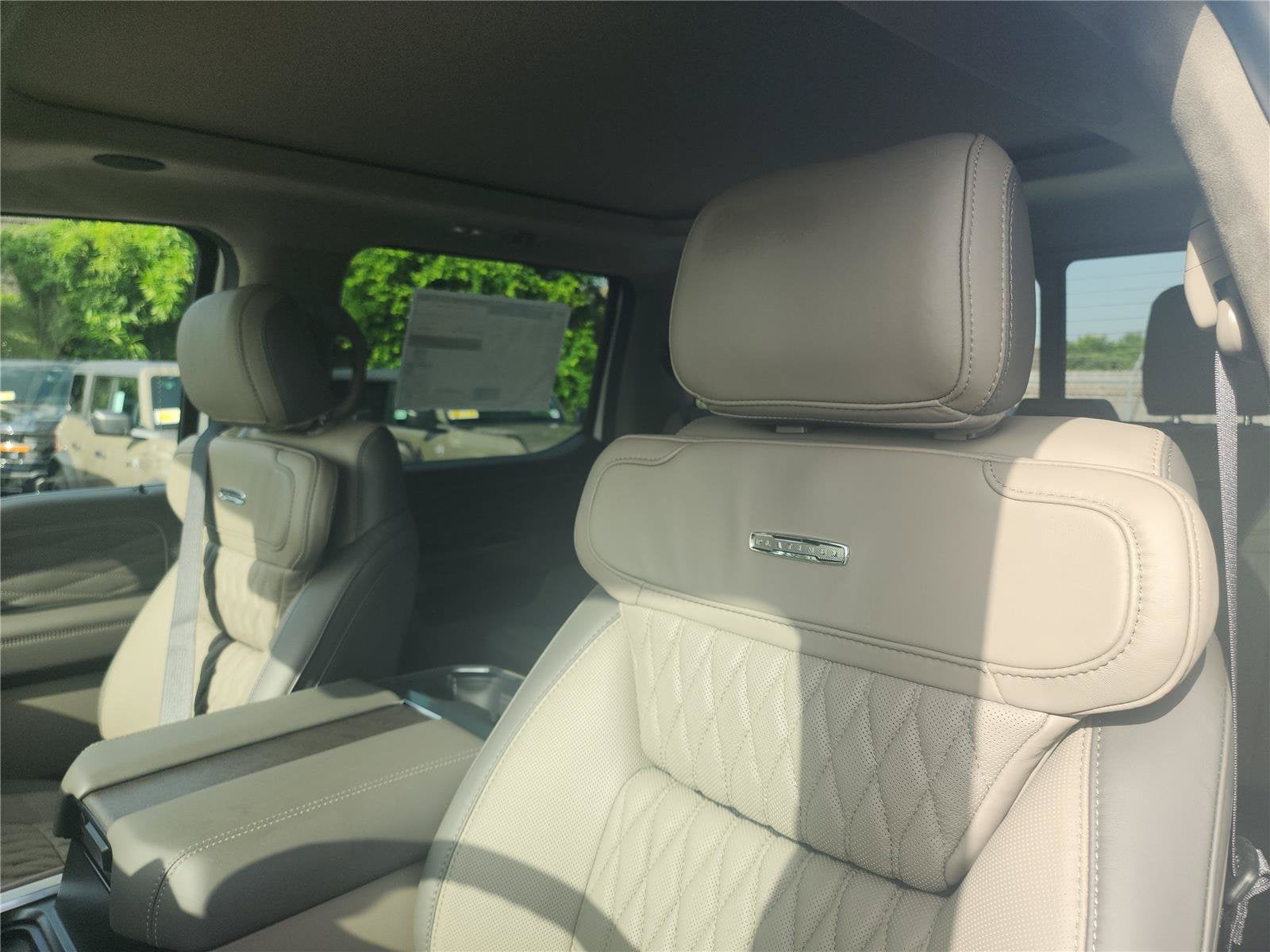 2026 Ford Super Duty F-350 SRW Platinum