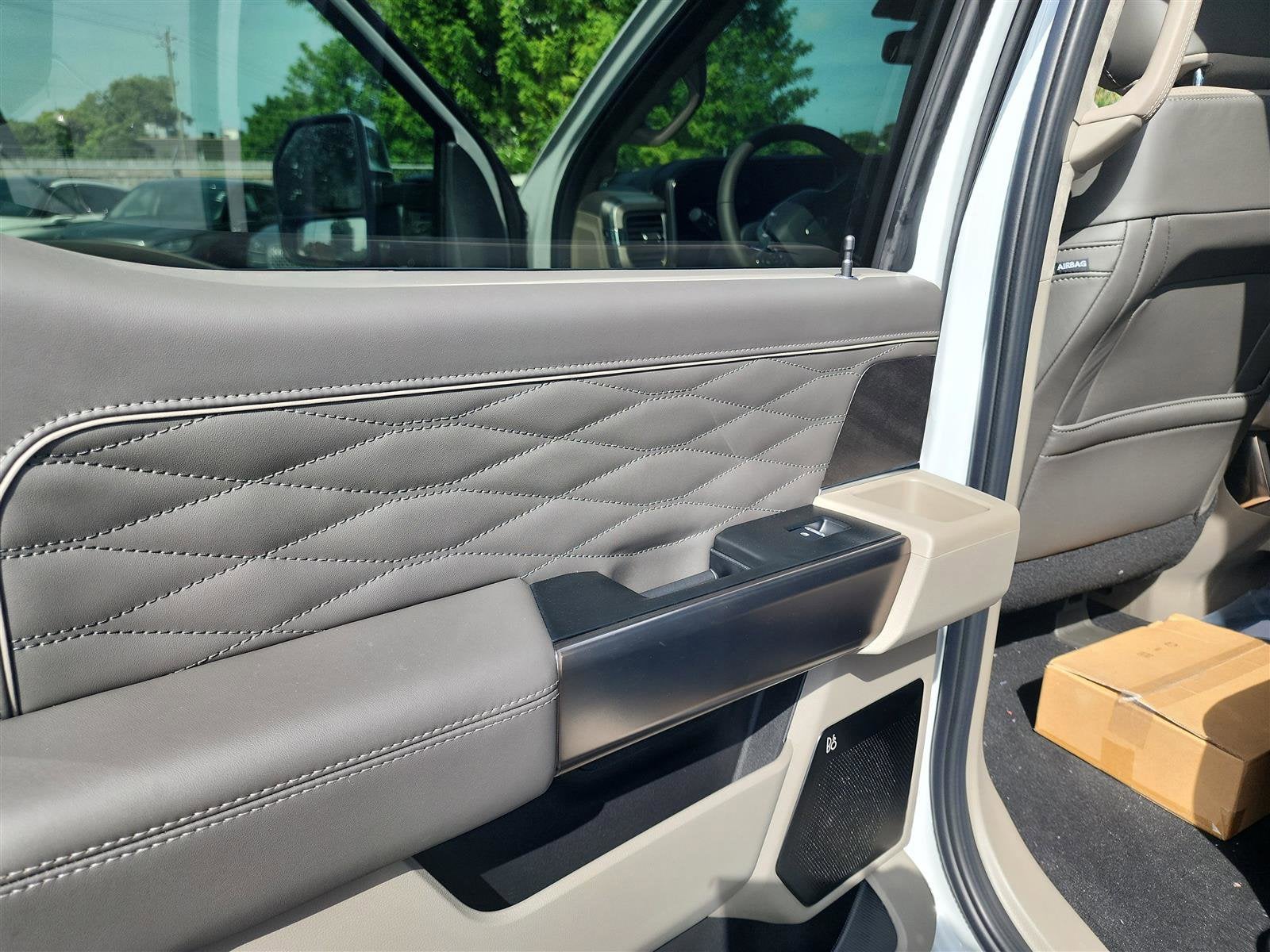 2026 Ford Super Duty F-350 SRW Platinum