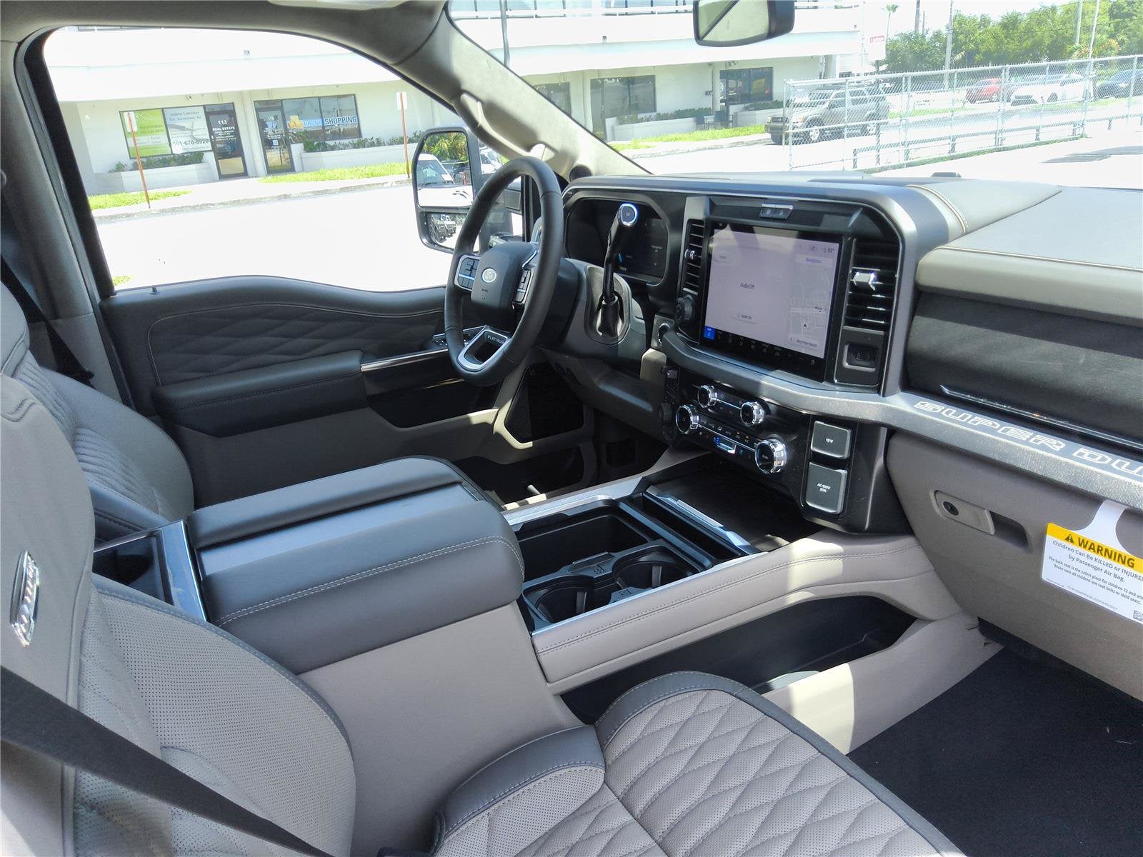 2026 Ford Super Duty F-350 SRW Platinum