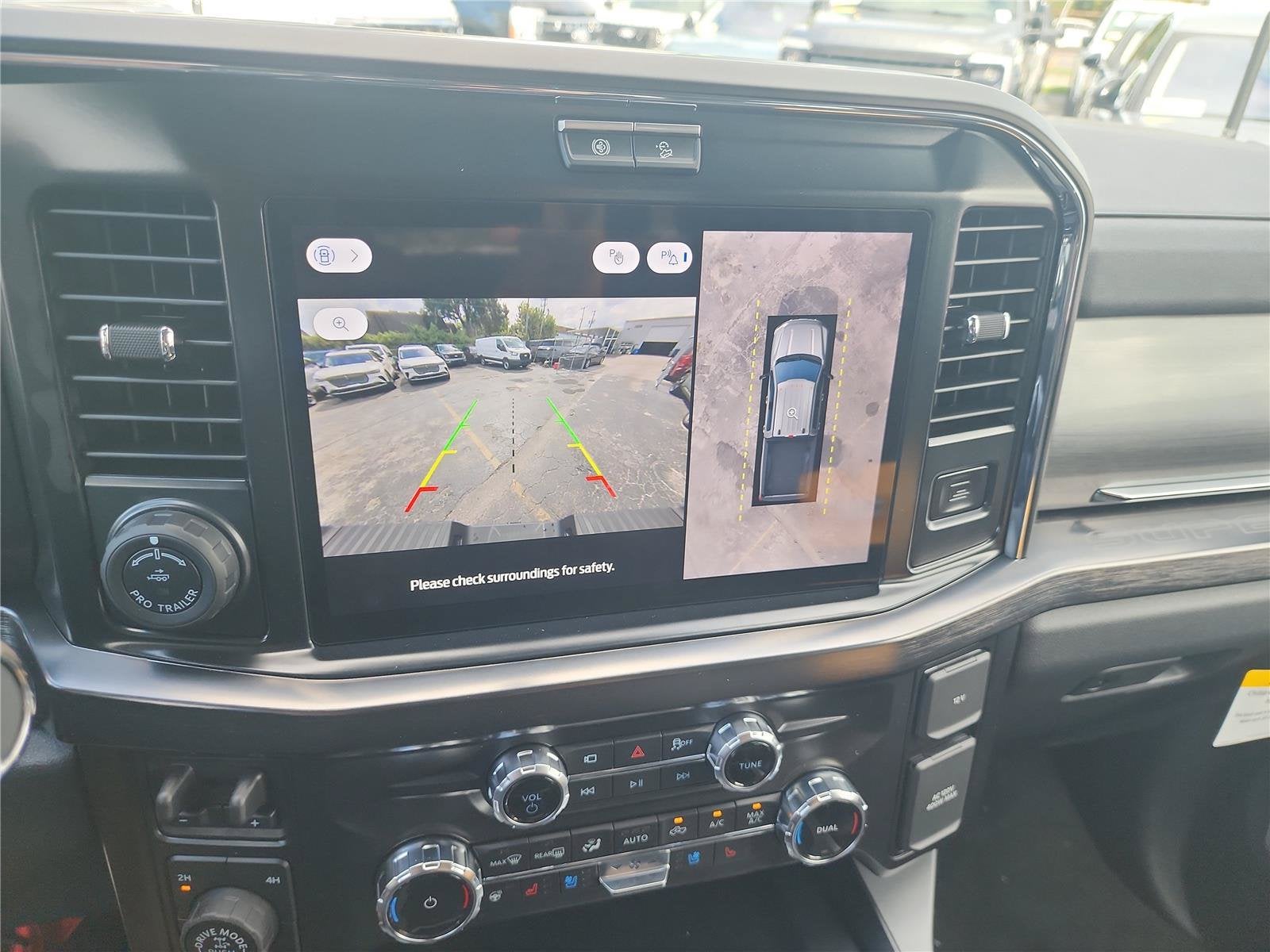 2027 Ford Super Duty F-350 SRW Lariat