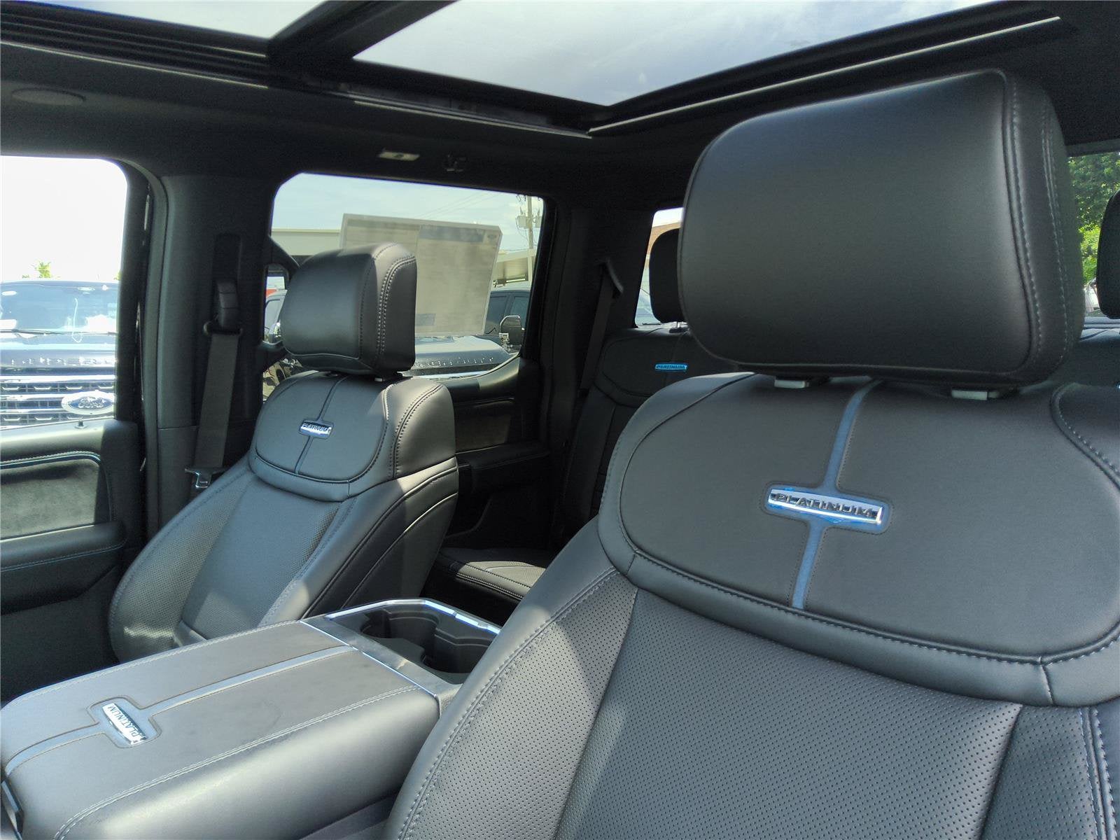 2026 Ford Super Duty F-350 SRW Platinum