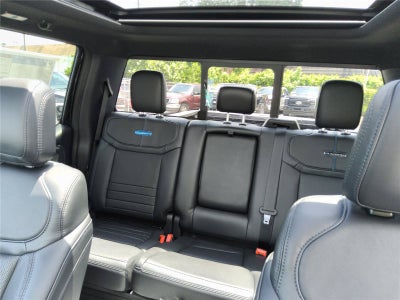 2026 Ford Super Duty F-350 SRW Platinum