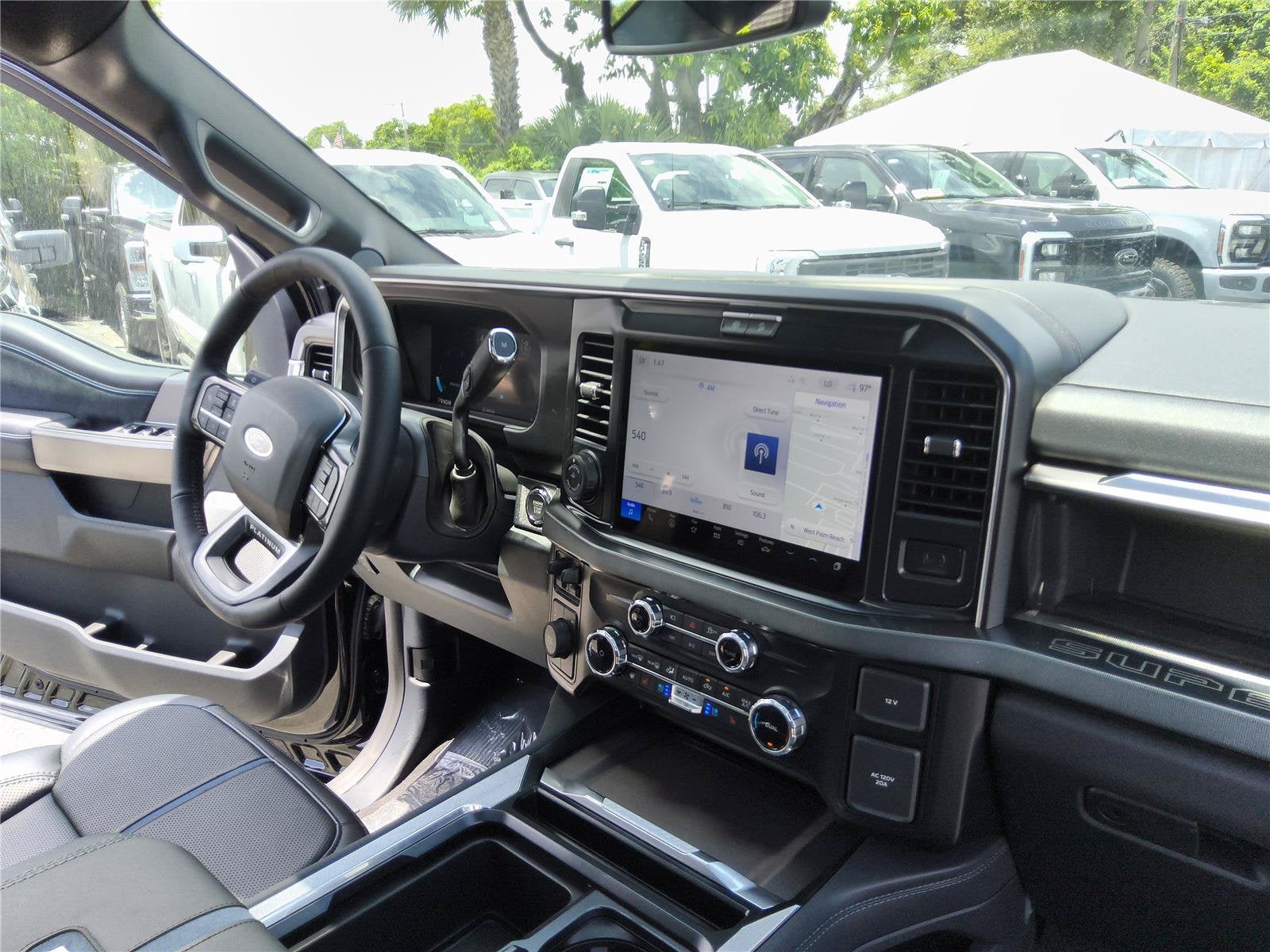 2026 Ford Super Duty F-350 SRW Platinum
